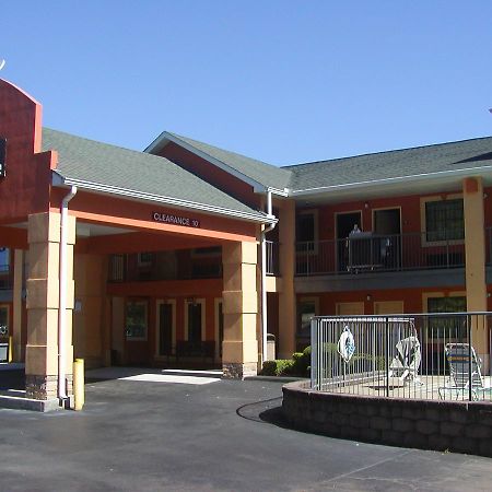 Days Inn By Wyndham Marietta White Water Kültér fotó