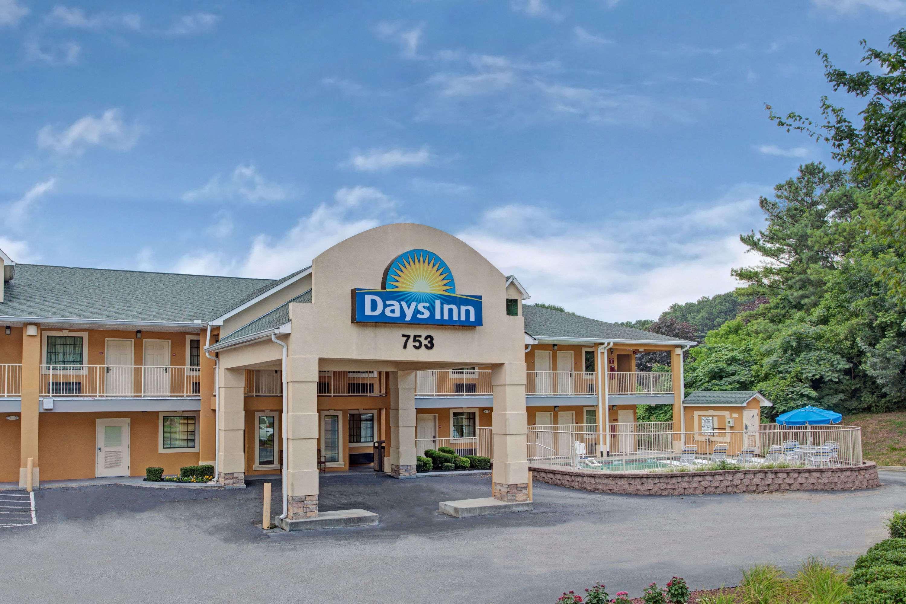 Days Inn By Wyndham Marietta White Water Kültér fotó